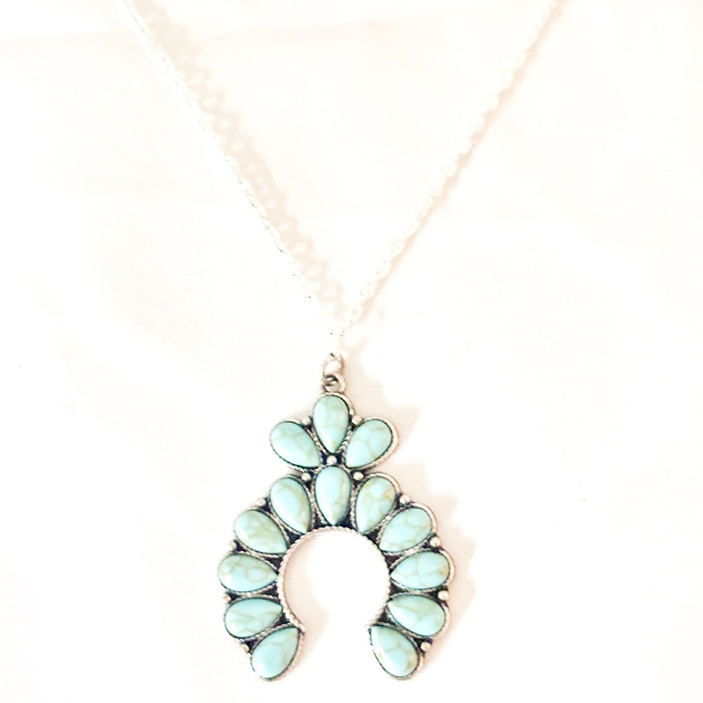 rockin necklace